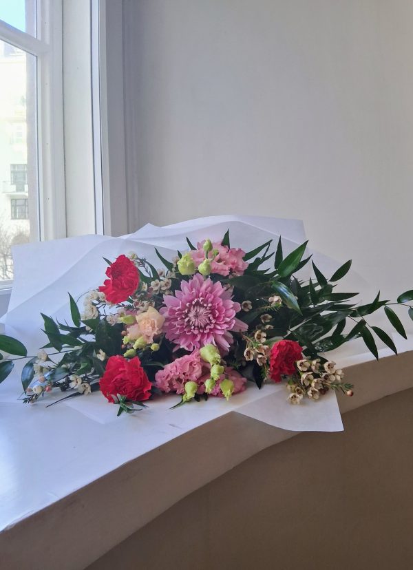 Ystävänpäivän kukkakimppu