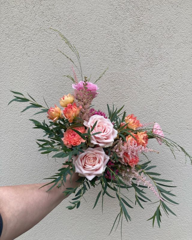 Kukkakauppa Helsingin Töölössä www.floranna.fi